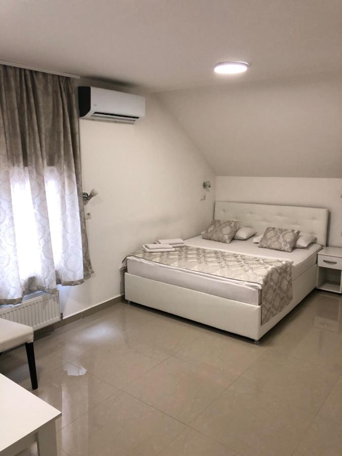 Bed and Breakfast Pansion Kipovi Тузла Экстерьер фото